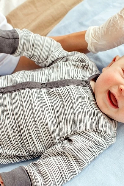 Родничок у ребенка: всё, что нужно знать 