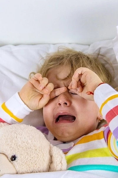 Почему ребенок часто просыпается ночью?