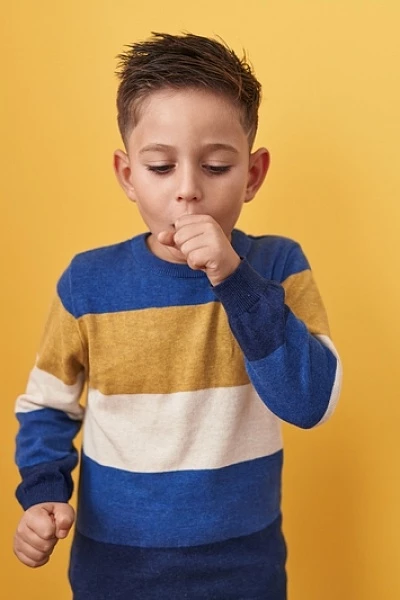 Симптомы коклюша у детей: как распознать болезнь